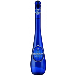 Die Legendäre blaue Flasche Peshterska Muskat Rakia, aromatischer bulgarischer Muskatova Rakija, 500ml