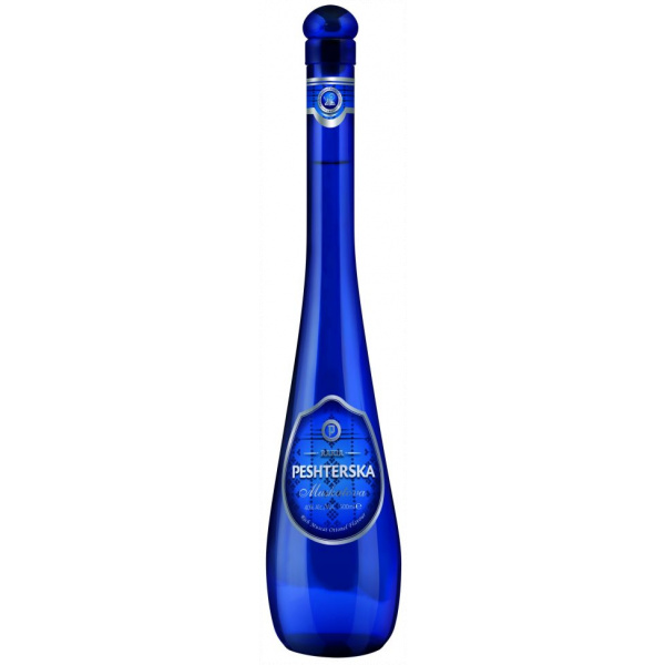 Die Legendäre blaue Flasche Peshterska Muskat Rakia, aromatischer bulgarischer Muskatova Rakija, 500ml
