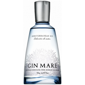 Flasche Gin Mare Mediterranean Gin, 700 ml, Premium-Gin mit 42,7% Alkoholgehalt, destilliert mit Oliven, Rosmarin, Thymian und Basilikum, in edler mattierter Flasche mit silbernem Verschluss.