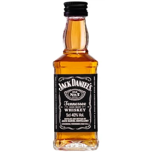 Kleine 50-ml-Flasche des beliebten Jack Daniel's Tennessee Whiskeys, ideal für unterwegs oder als Mini-Geschenk.