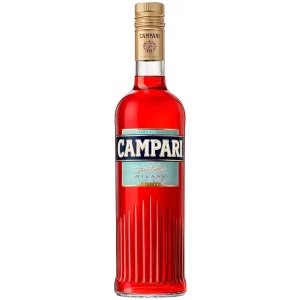Flasche Campari Bitter Aperitif 700ml, ein ikonischer italienischer Bitterlikör mit leuchtend roter Farbe, charakteristischem goldenen Verschluss und elegantem Etikett.