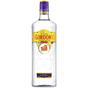 Flasche Gordon’s London Dry Gin 700ml, eine klassische Gin-Marke mit klarem Glas, gelbem Etikett und violetten sowie roten Akzenten.